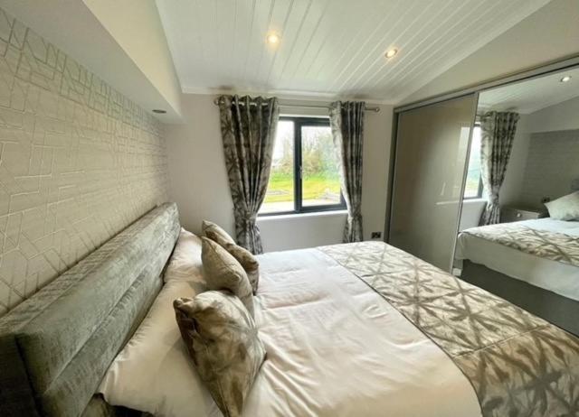 *Luxury Holiday Home With Hot Tub Close To Beach* Penally Εξωτερικό φωτογραφία